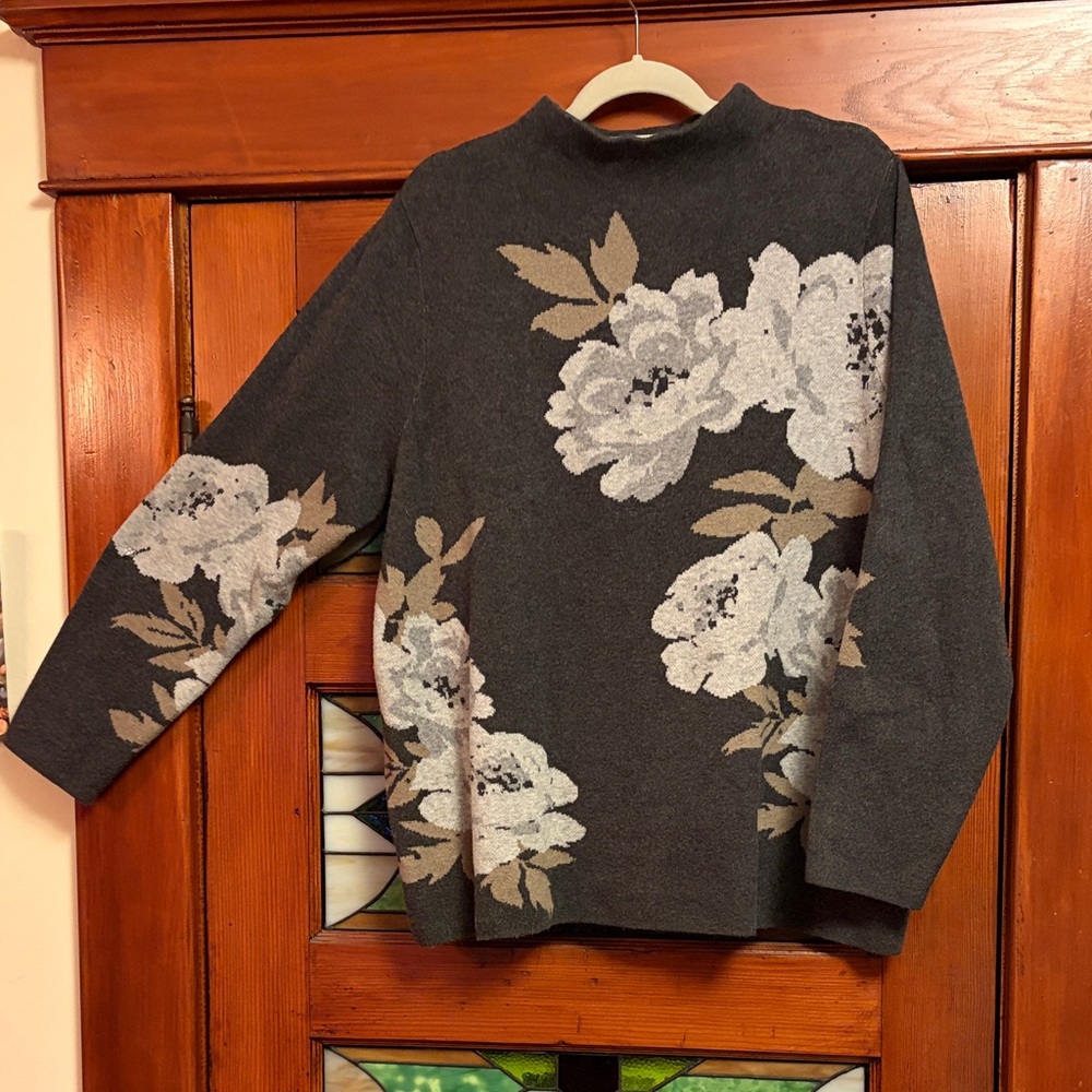 J. Jill Tall XL Floral Patterned Gray Sweater